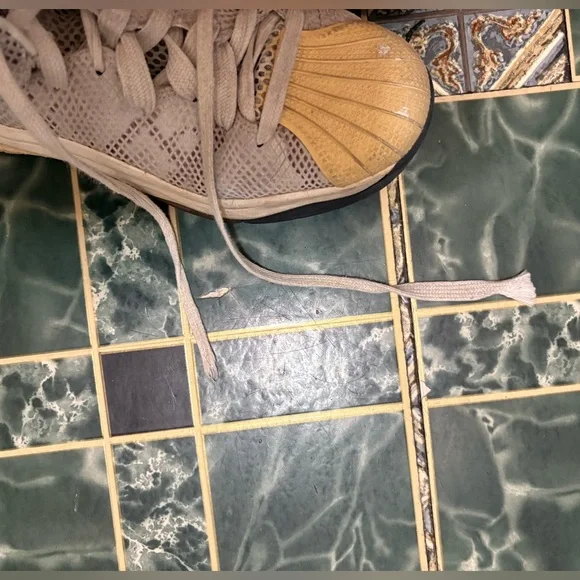 DRose 773 Basketball Shoes Cream color. Men’s Size: 10.5 - Picture 10 of 12